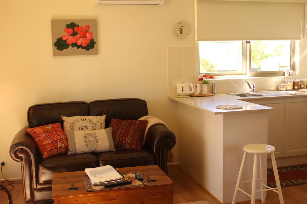 Little Lake Cottage Nyora Zimmer foto